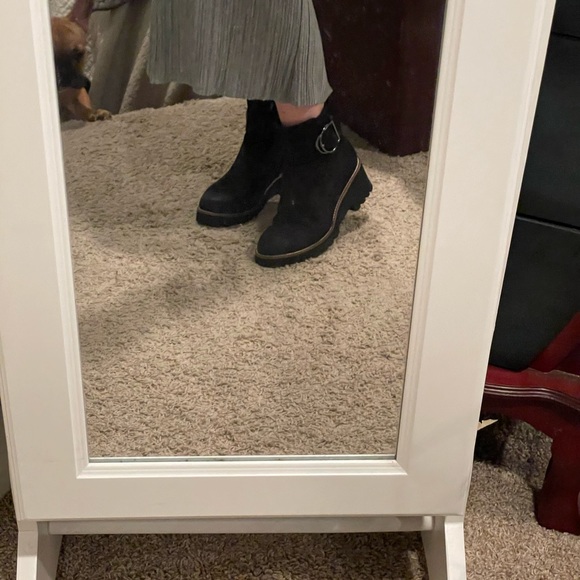 Blondo Waterproof Ankle Boots - Picture 3 of 8